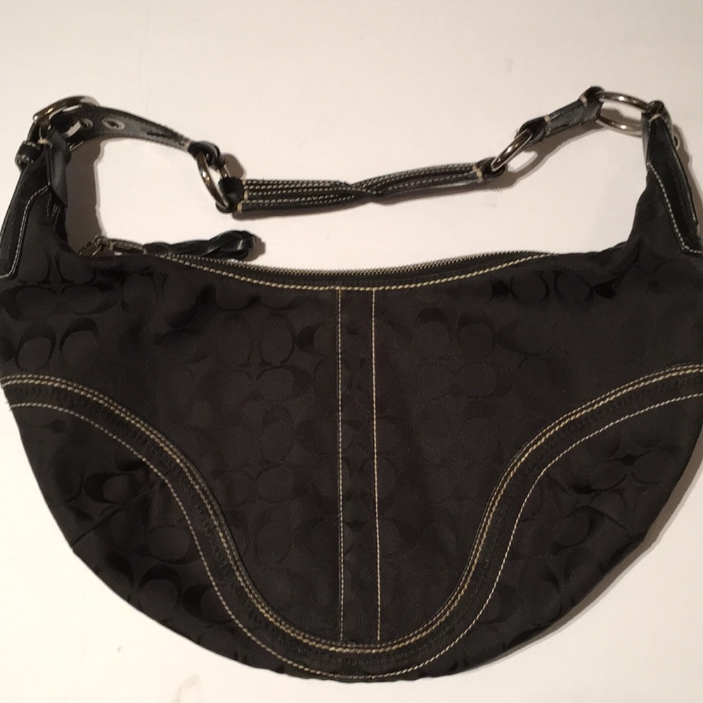 Coach Purse Low Price -Beautiful Black Signature!